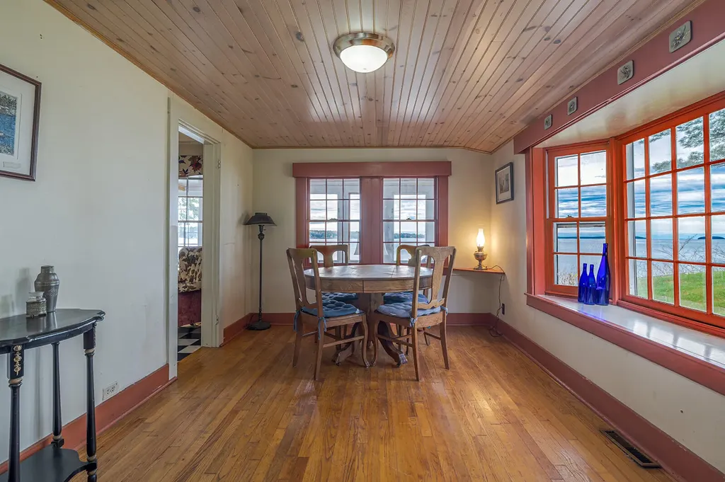 20 Lorimer Road Lamoine ME 04605