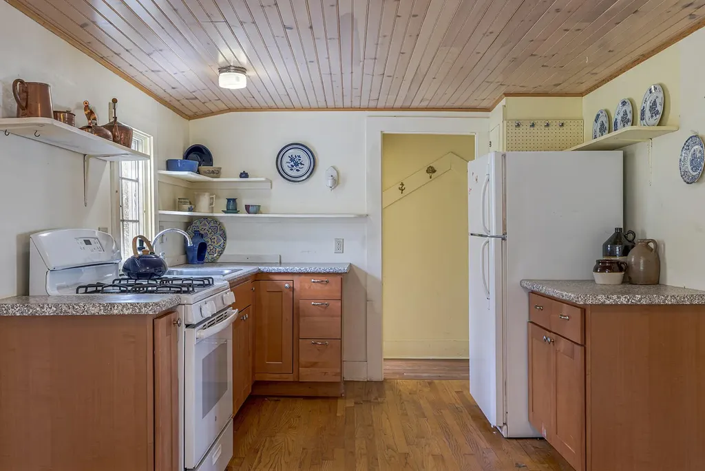 20 Lorimer Road Lamoine ME 04605