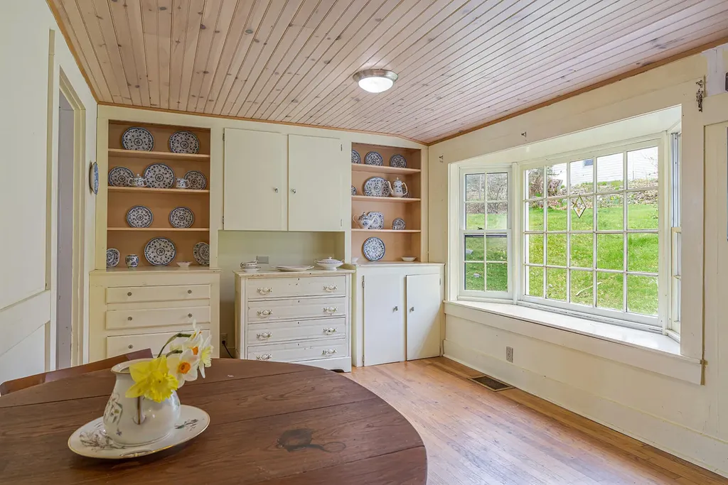 20 Lorimer Road Lamoine ME 04605