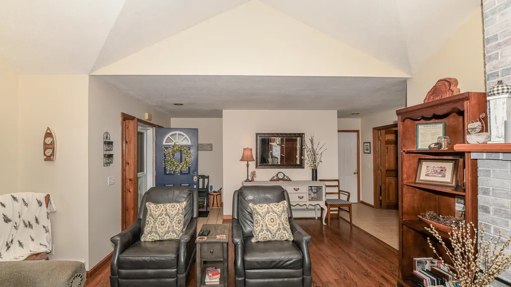 37 Woodland Shore Drive Naples ME 04055