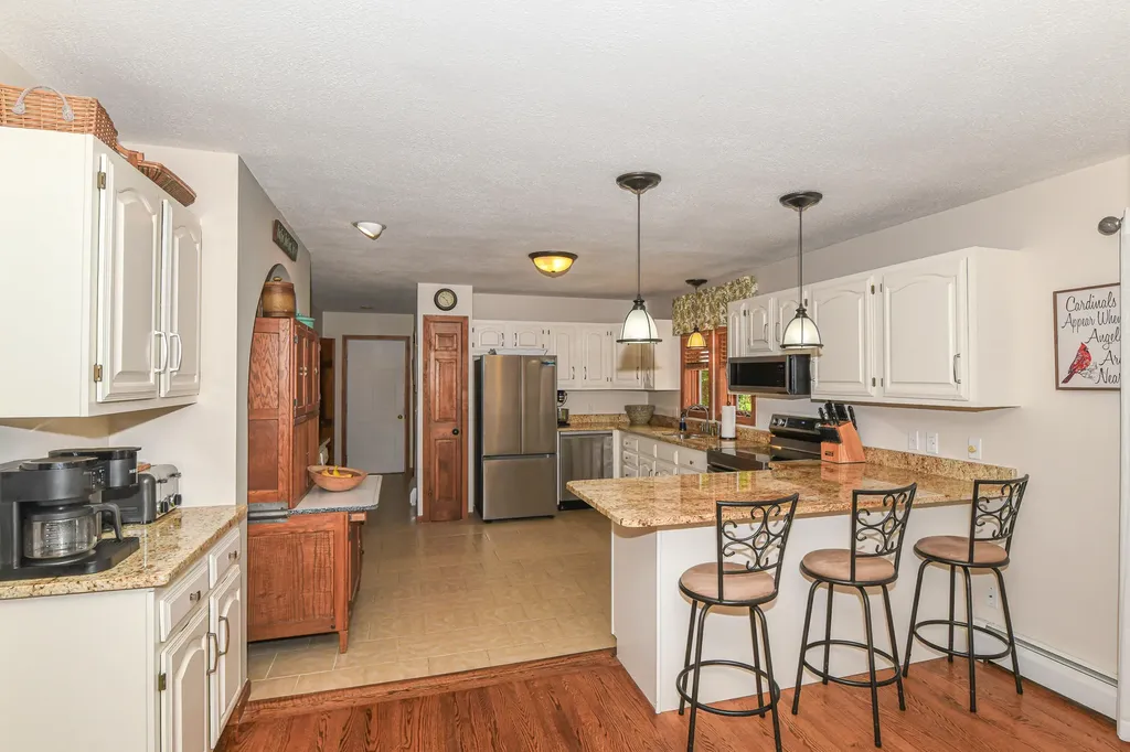 37 Woodland Shore Drive Naples ME 04055