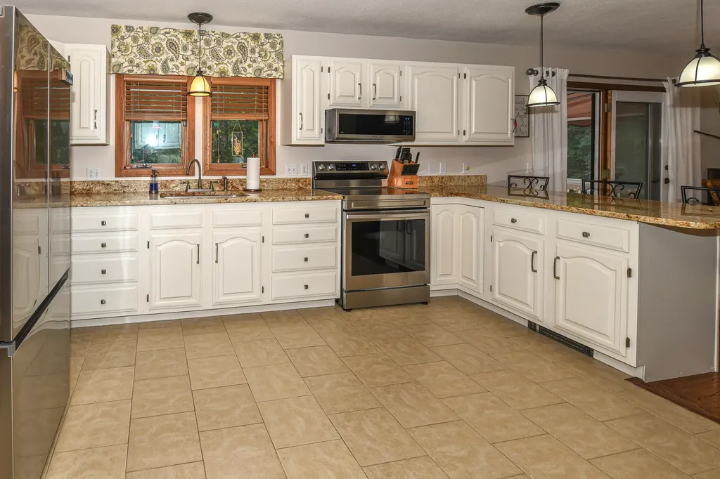 37 Woodland Shore Drive Naples ME 04055