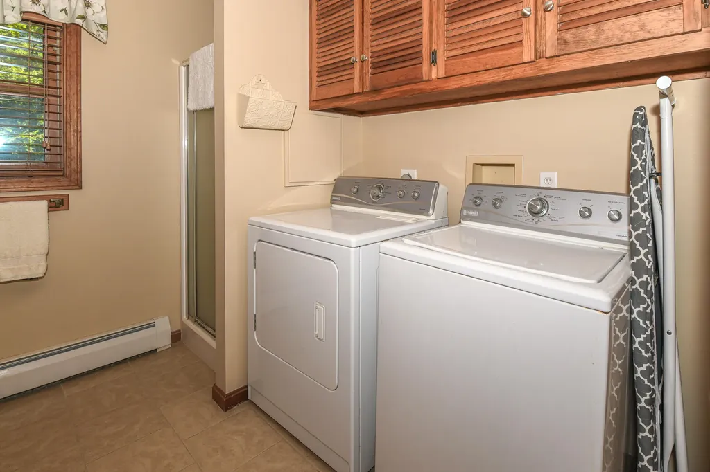 37 Woodland Shore Drive Naples ME 04055