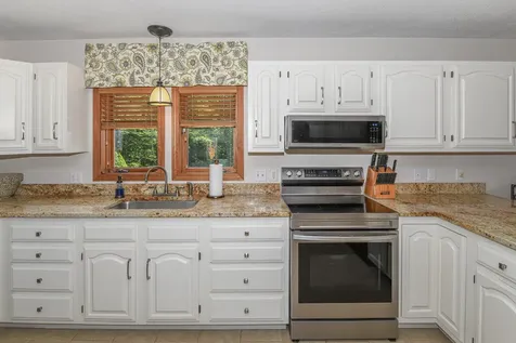37 Woodland Shore Drive Naples ME 04055