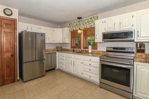 37 Woodland Shore Drive Naples ME 04055