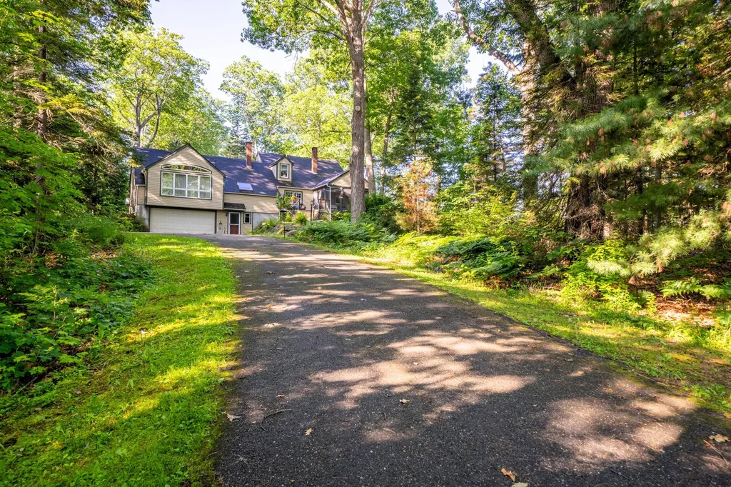 568 Bluff Road Northport ME 04849