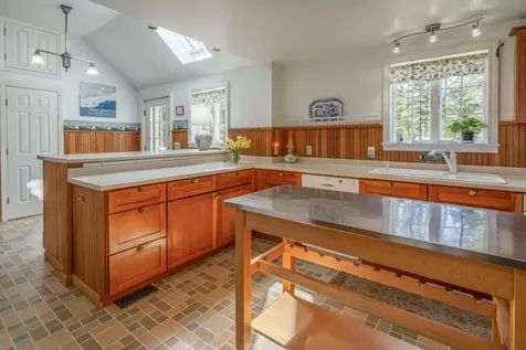 568 Bluff Road Northport ME 04849