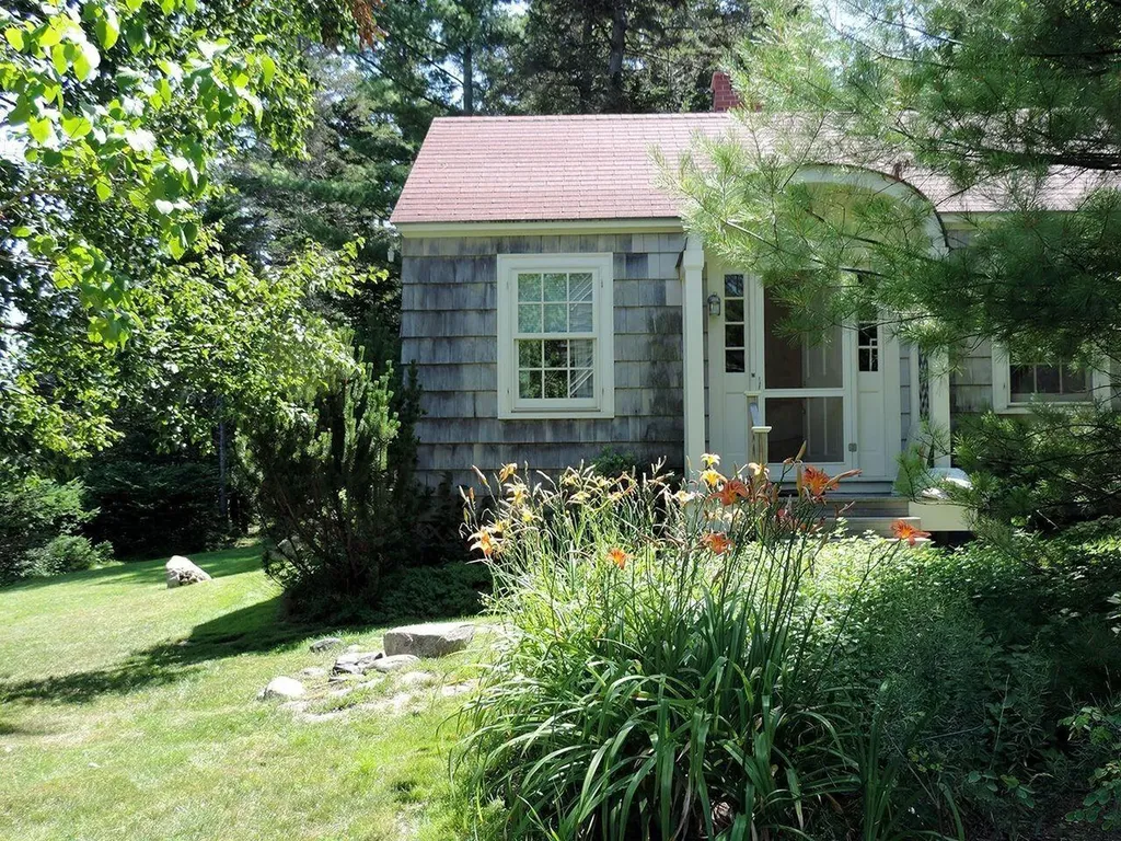 24 Shore Road Southwest Harbor ME 04679