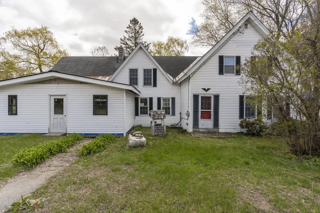 2071 Main Street Hanover ME 04237