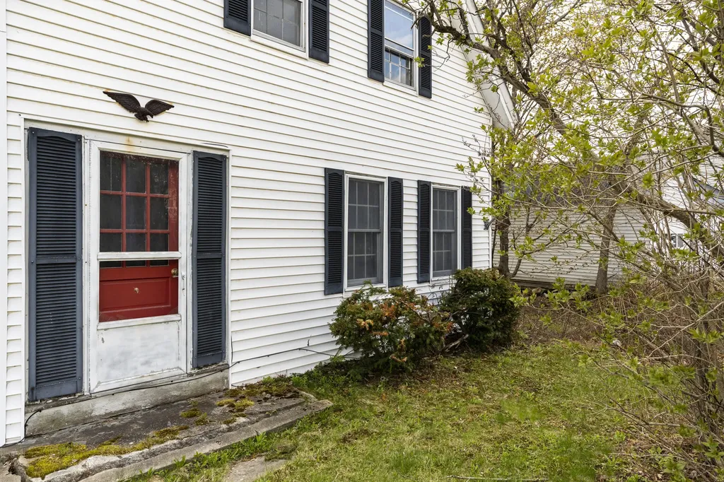 2071 Main Street Hanover ME 04237