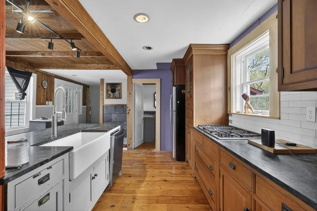2071 Main Street Hanover ME 04237
