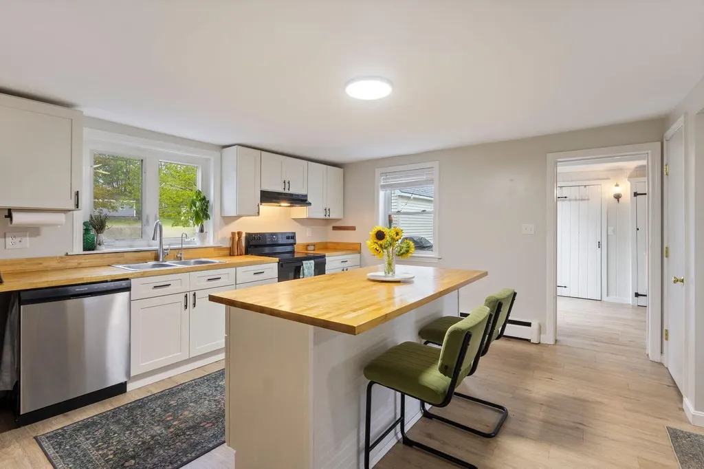 22 Raymond Street Biddeford ME 04005