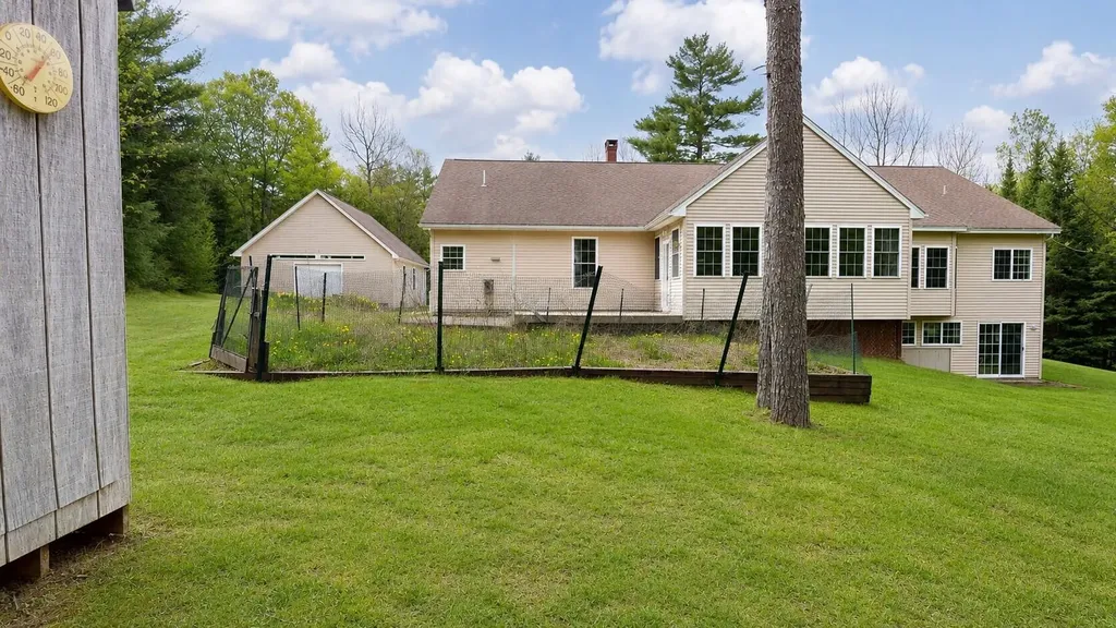 30 Merritt Drive Orono ME 04473
