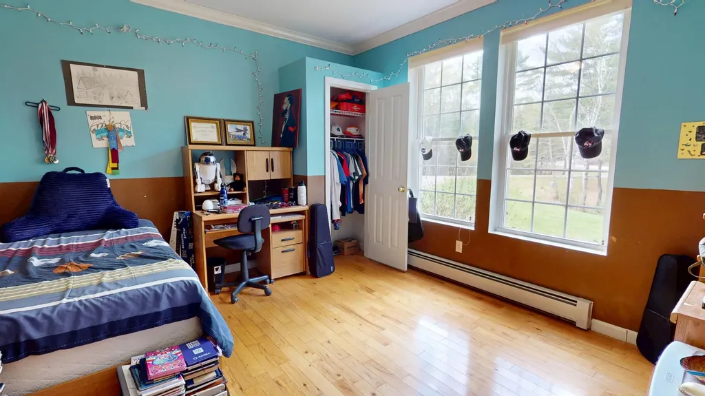 30 Merritt Drive Orono ME 04473
