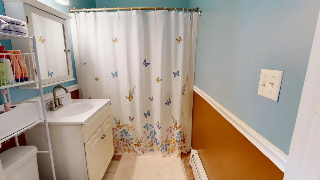 30 Merritt Drive Orono ME 04473