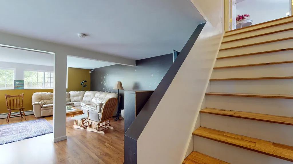 30 Merritt Drive Orono ME 04473