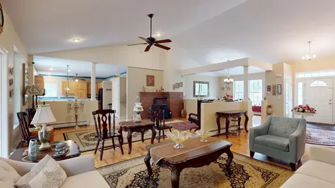 30 Merritt Drive Orono ME 04473