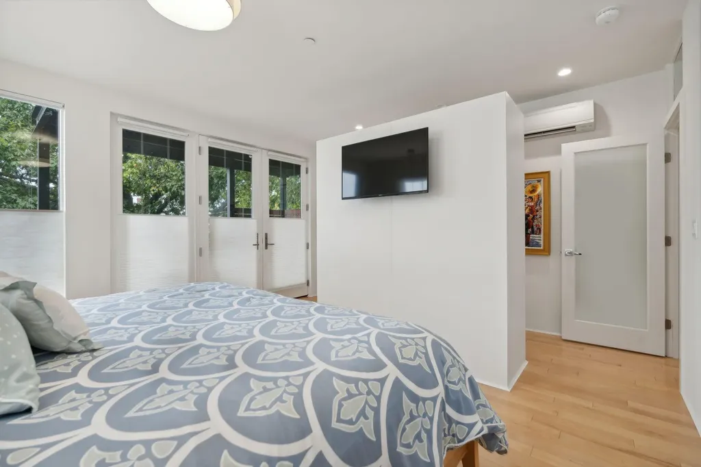123 Cumberland Avenue Portland ME 04101