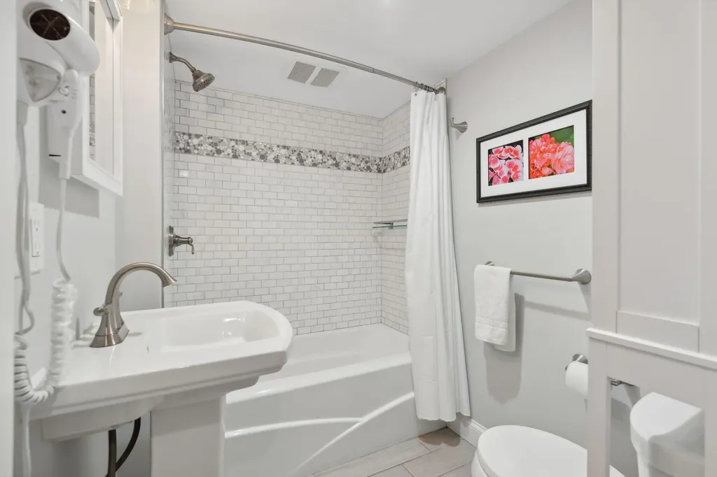 123 Cumberland Avenue Portland ME 04101