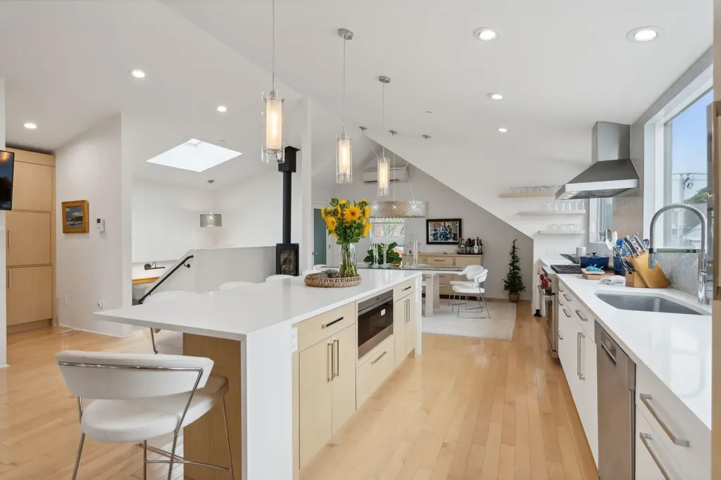 123 Cumberland Avenue Portland ME 04101