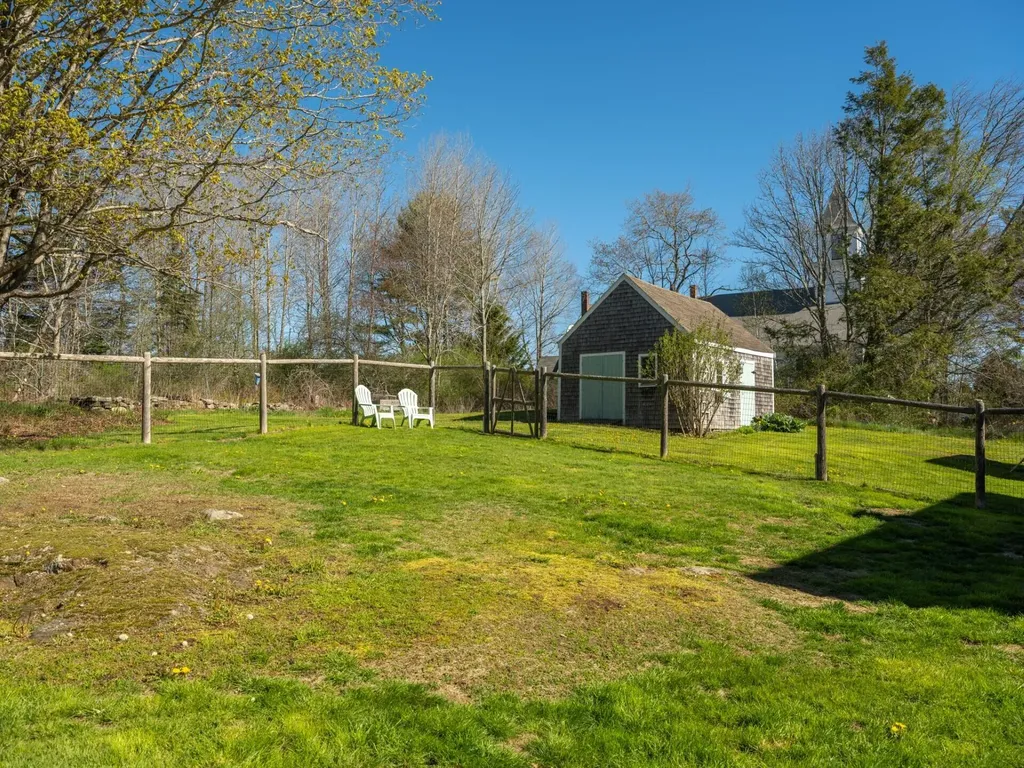 95 Pleasant Point Road Cushing ME 04563