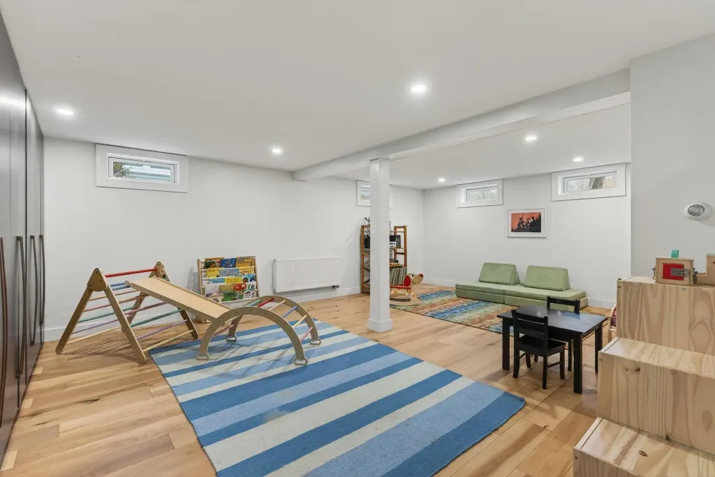 176 Warwick Street Portland ME 04102