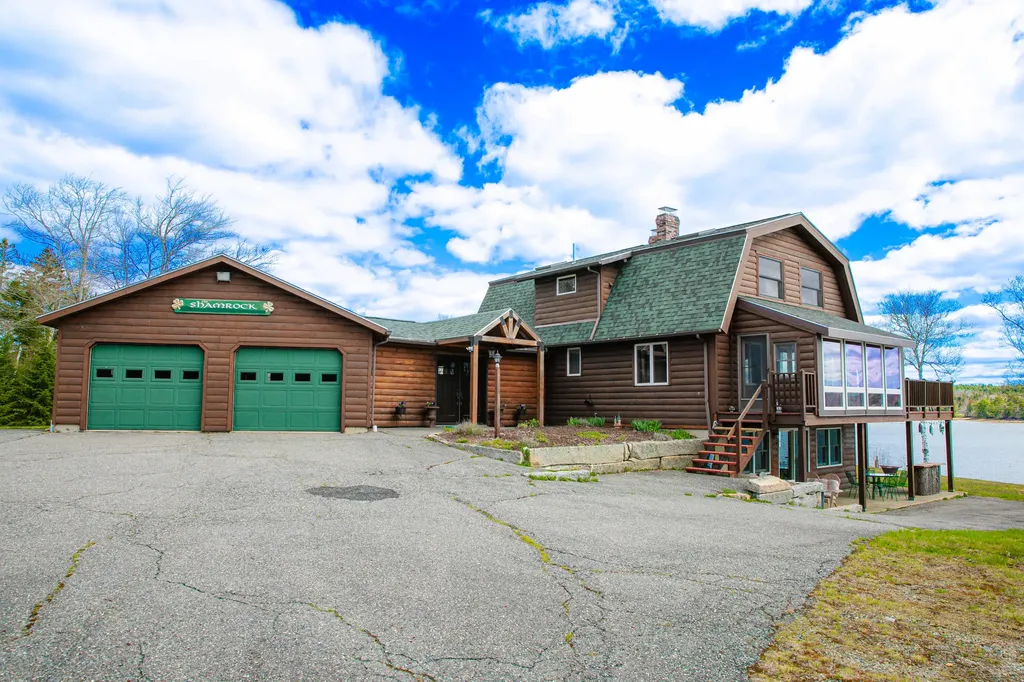 10 Spruce Reach Gouldsboro ME 04607