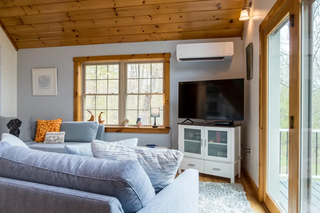 52 Casey Road Windsor ME 04363