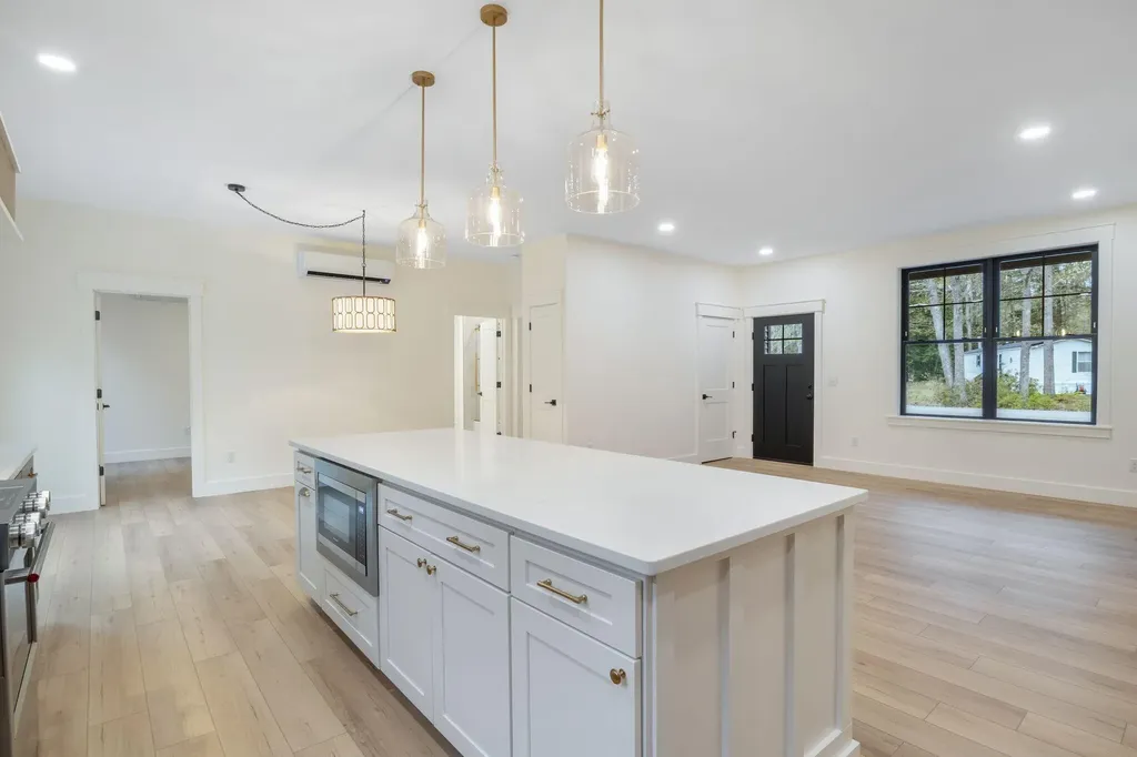 23 Robert Street Buxton ME 04093