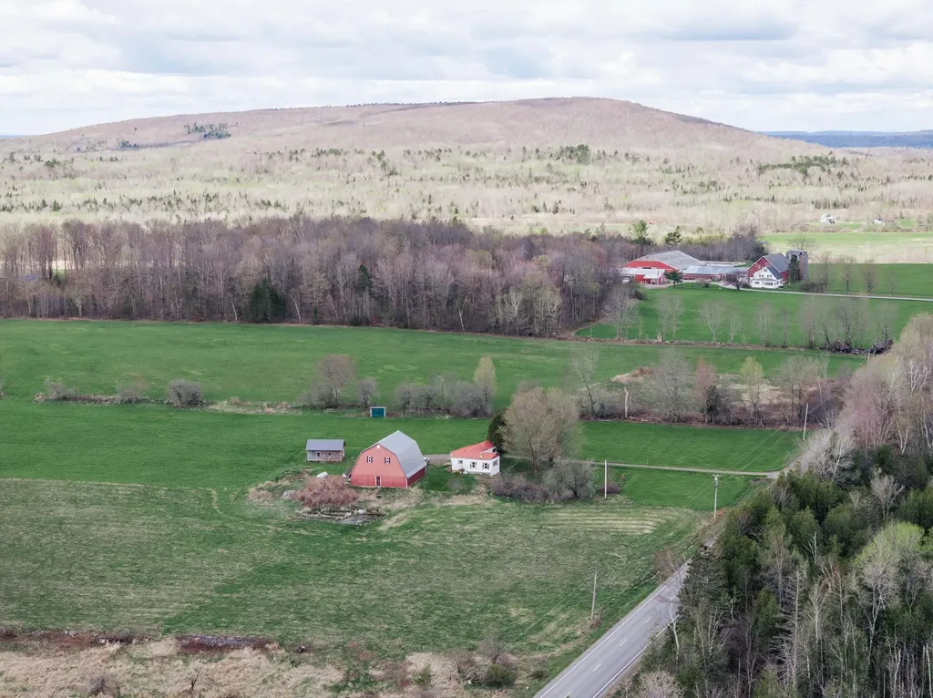422 W Ripley Road Ripley ME 04971