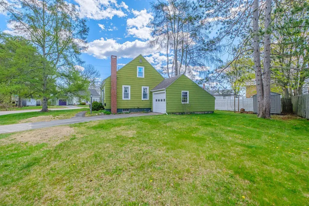 148 Massachusetts Avenue South Portland ME 04106
