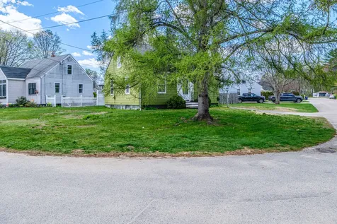 148 Massachusetts Avenue South Portland ME 04106