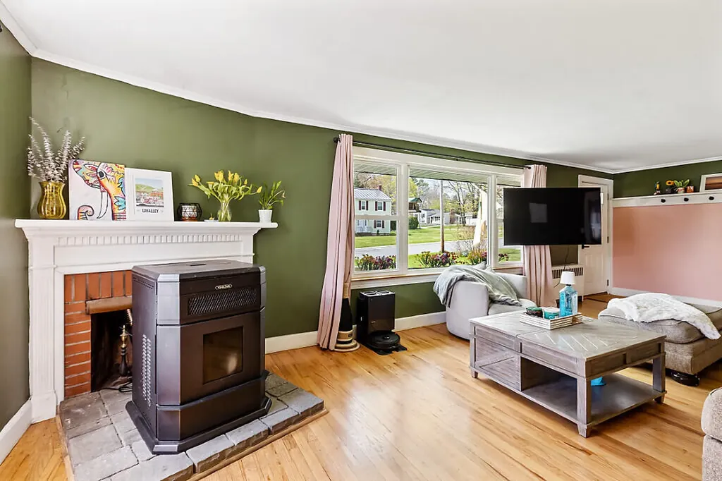 13 Averill Terrace Waterville ME 04901