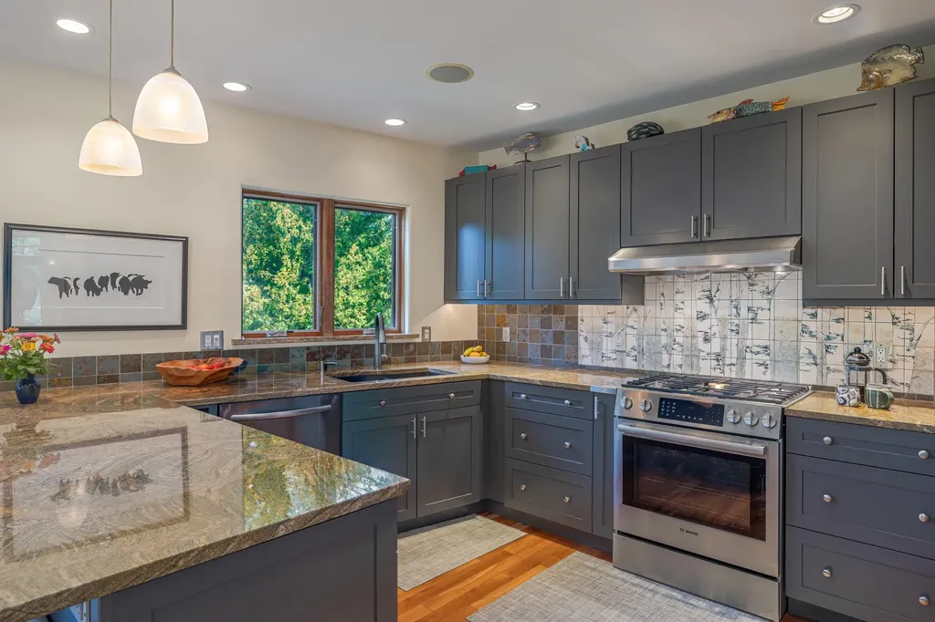 28 Ridgewood Lane Mount Desert ME 04660