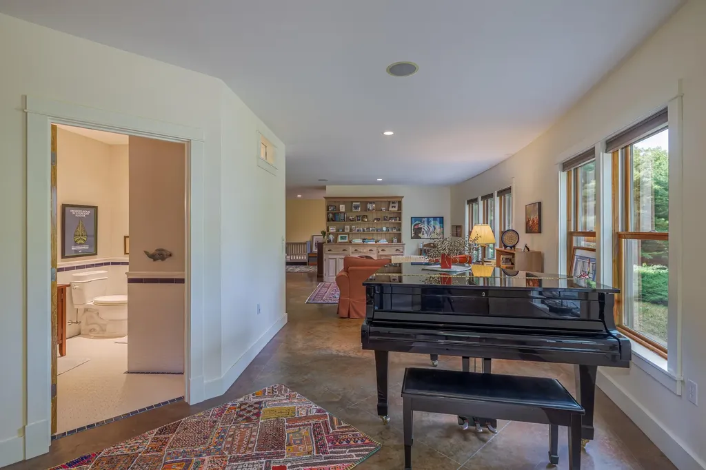 28 Ridgewood Lane Mount Desert ME 04660