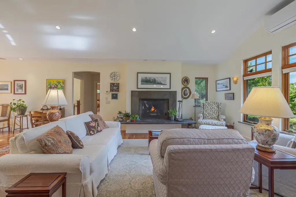 28 Ridgewood Lane Mount Desert ME 04660