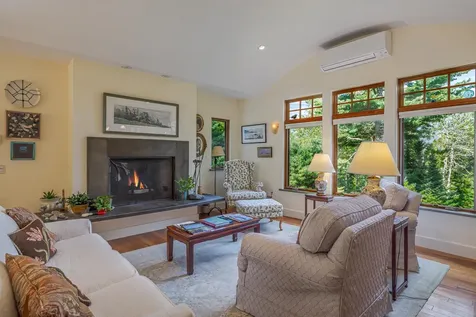 28 Ridgewood Lane Mount Desert ME 04660