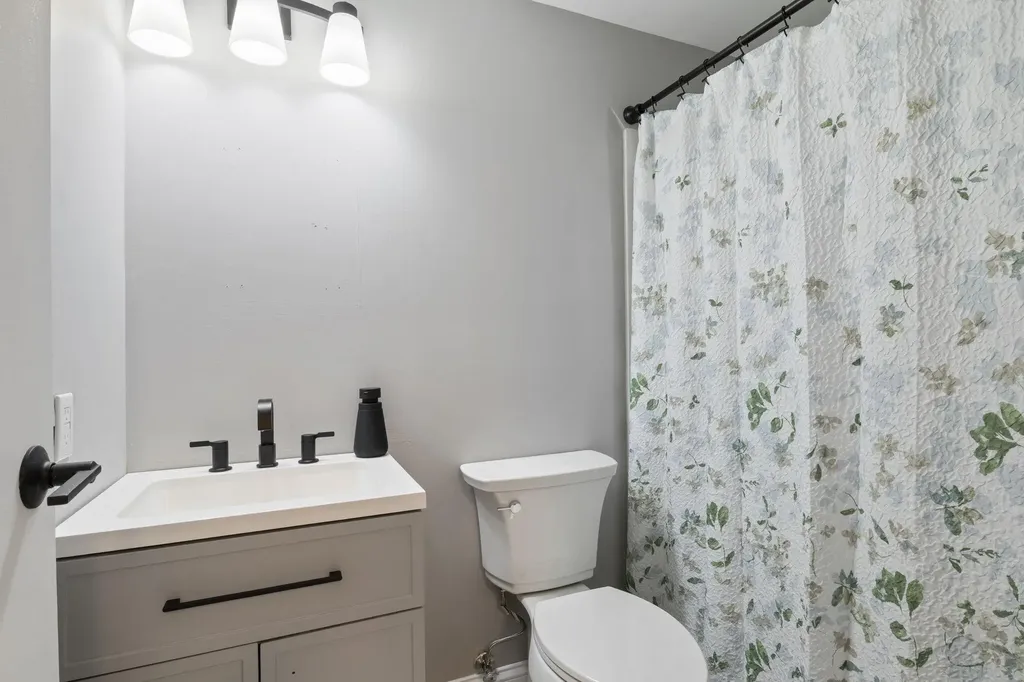 148 Breakwater Drive South Portland ME 04106