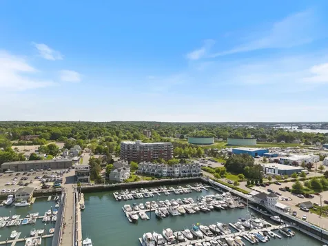 148 Breakwater Drive South Portland ME 04106
