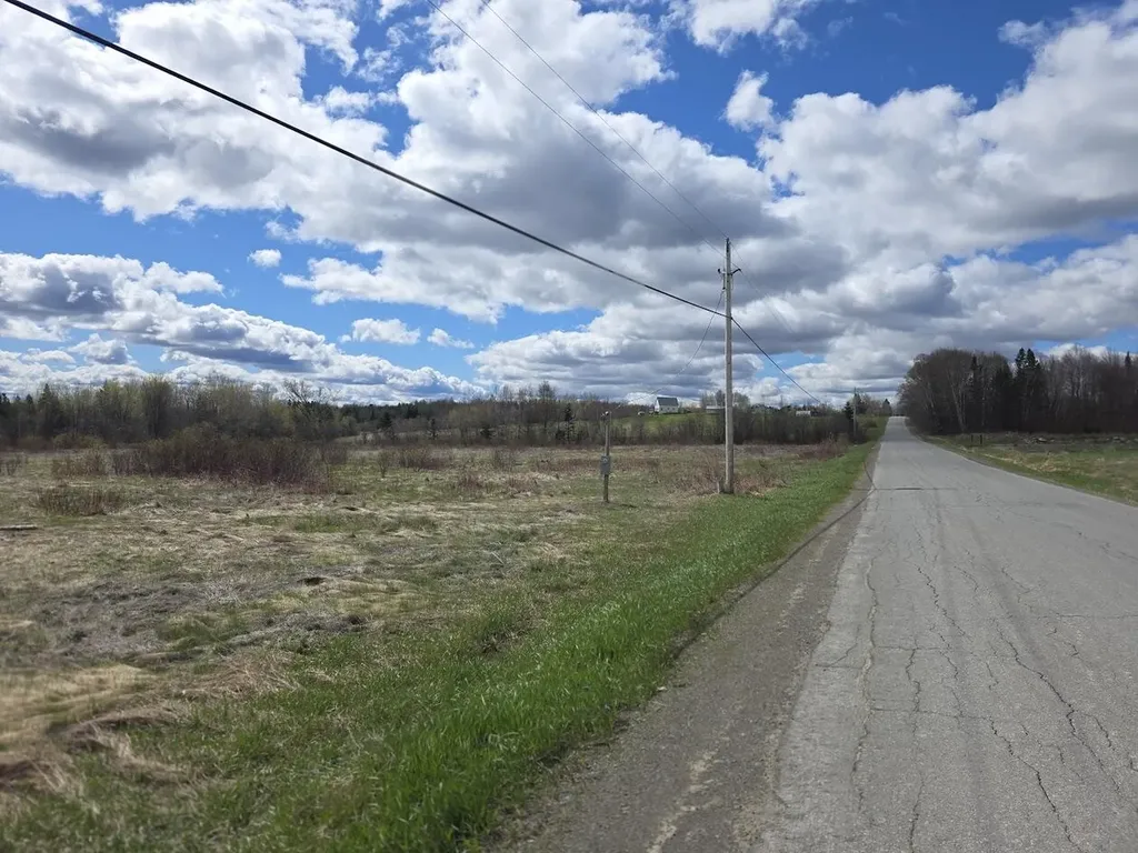 L-a South W Ridge Road Littleton ME 04730