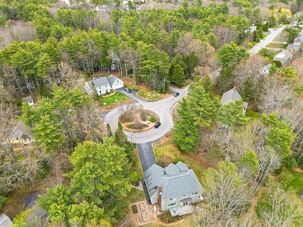 13 Baxter Lane Brunswick ME 04011