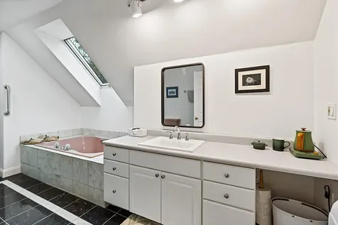 13 Baxter Lane Brunswick ME 04011
