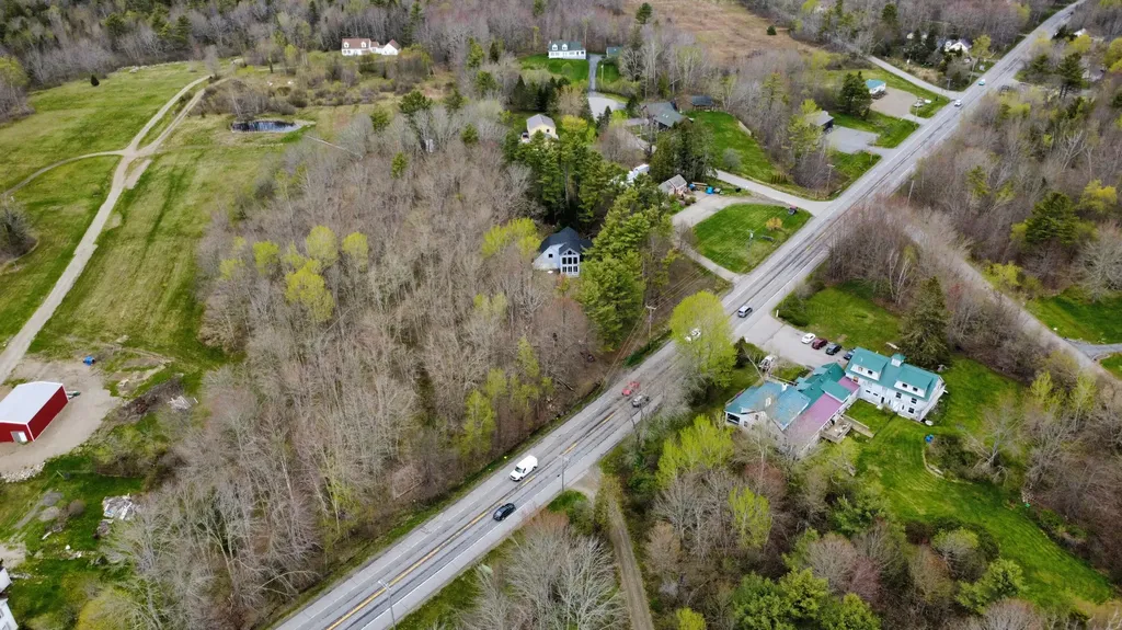 187 W Main Street Searsport ME 04974