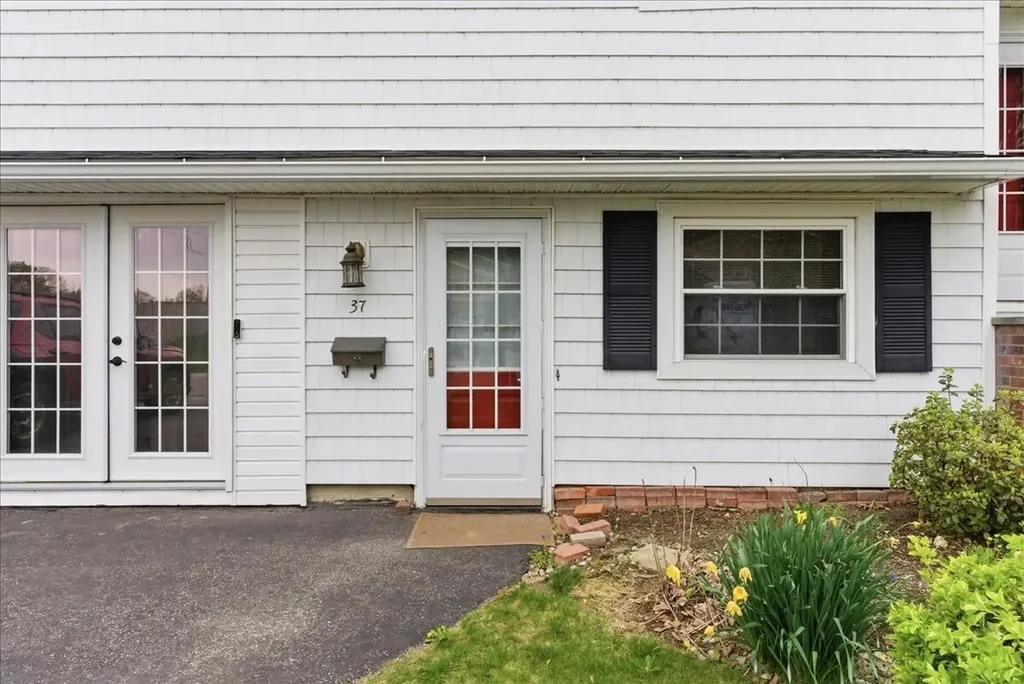 37 Stevens Street Lewiston ME 04240