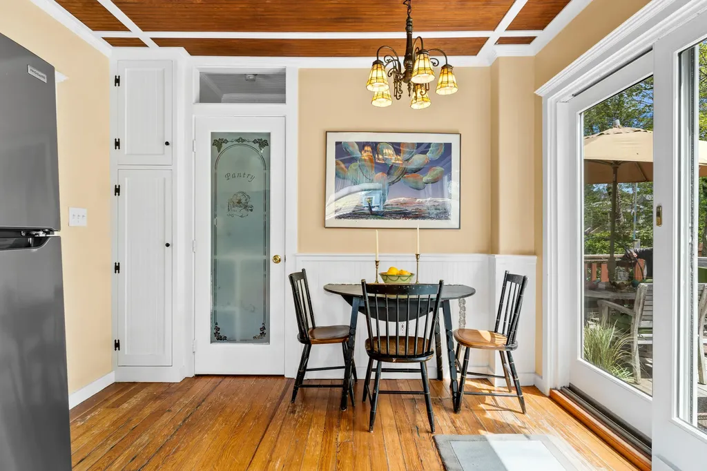 17 Elizabeth Street Portland ME 04108