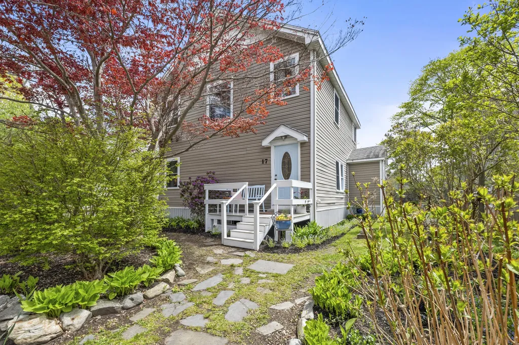 17 Elizabeth Street Portland ME 04108