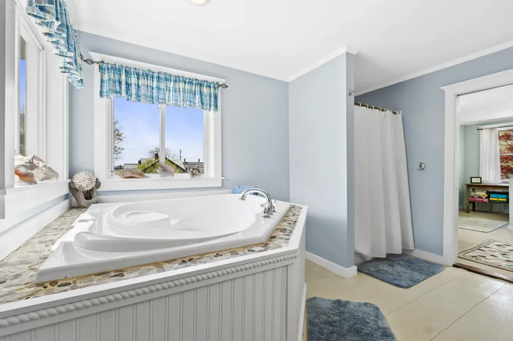 17 Elizabeth Street Portland ME 04108