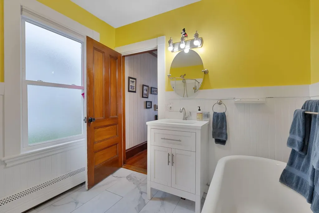 394 Washington Street Bath ME 04530