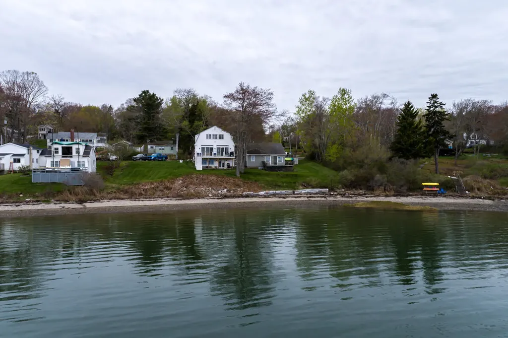 3 Mckinney Road Harpswell ME 04079