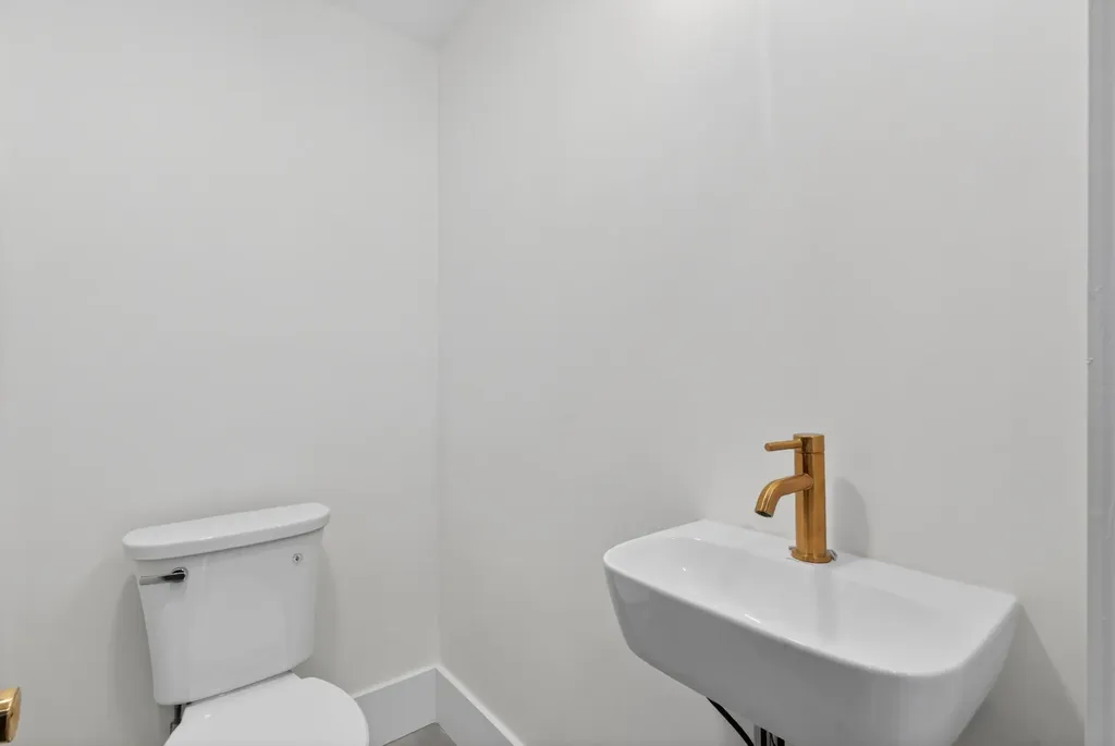 12 Emerson Street Sanford ME 04073